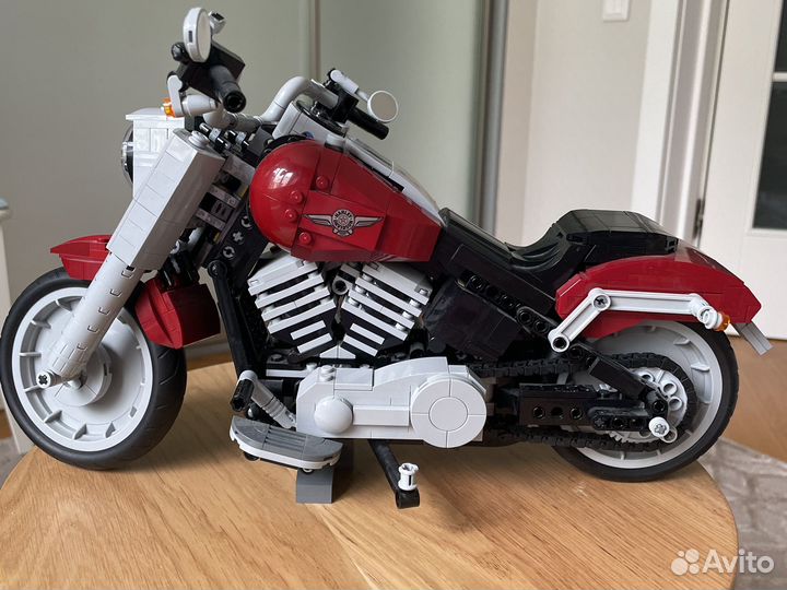 Модель мотоцикла Lego