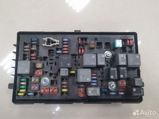 Блок предохранителей Chevrolet Cruze седан F16D3