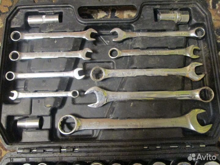 Набор ключей и головок 82 предмета DreamCar