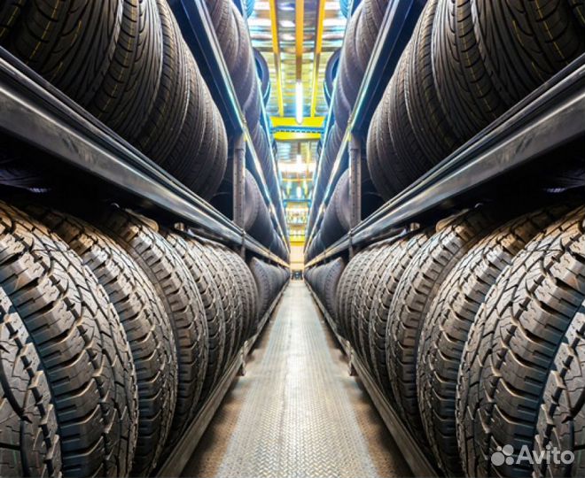 Pirelli Ice Zero 215/55 R17