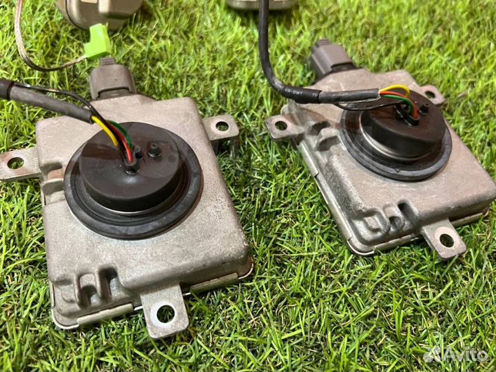 Блок ксенона Honda Civic/Stream/Fit/Stepwgn