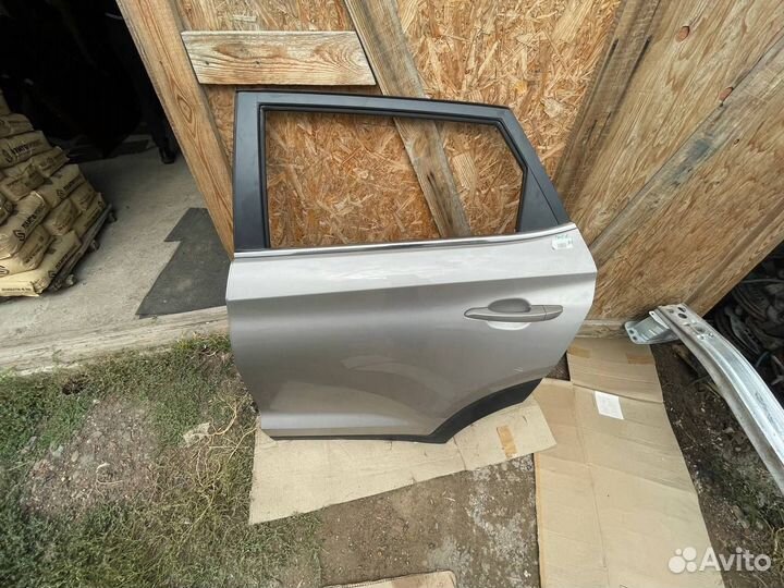 Дверь задняя левая Хендай Туксон 3 TL