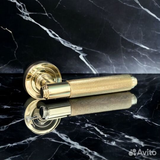 Дверная ручка