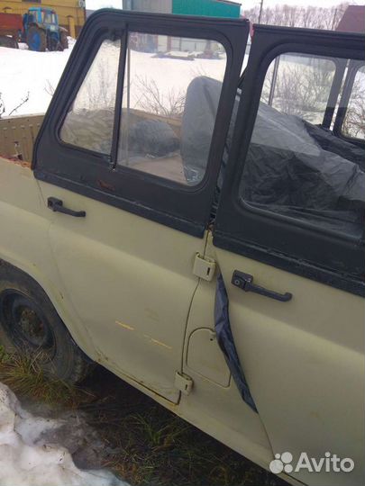 Двери на УАЗ 469