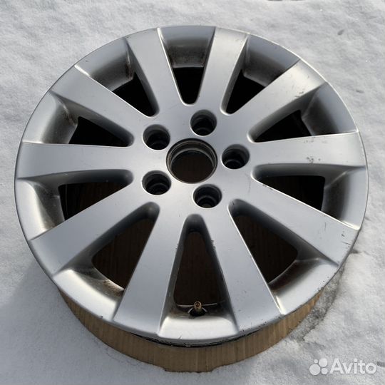 Диск Volkswagen Passat B6 3C0601025AD