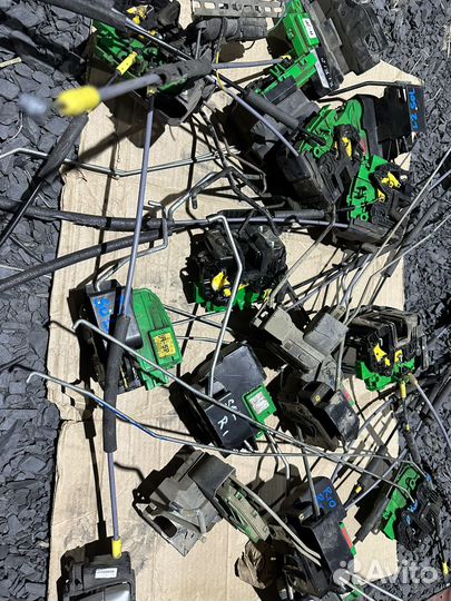 Замок передний левый hyundai solaris