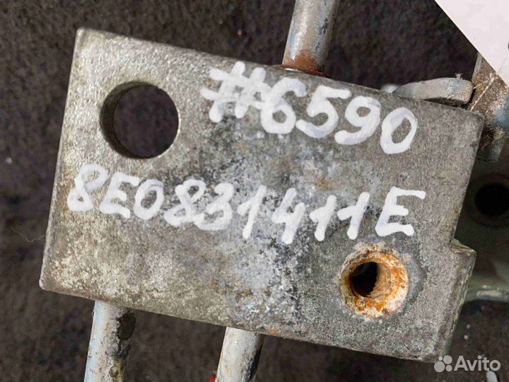 Петля двери Audi A4B7 (8E 2004-2008) 8E0 831 411 E