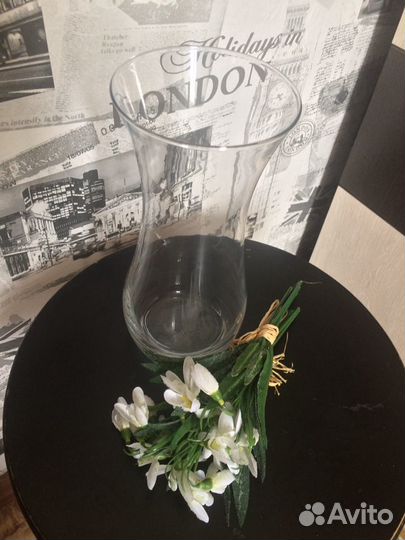 Новая изящная ваза