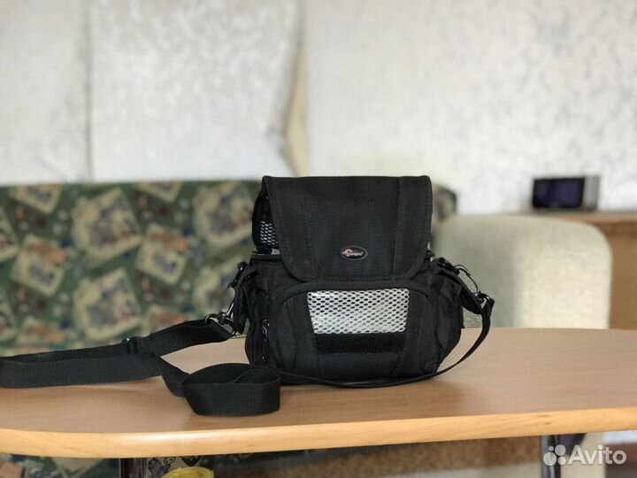 Видеокамера Sony DCR-SR220E