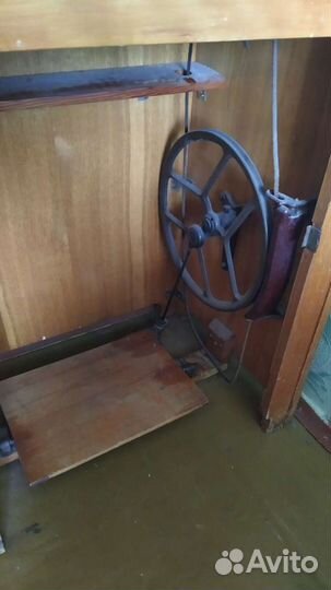 Швейная машинка