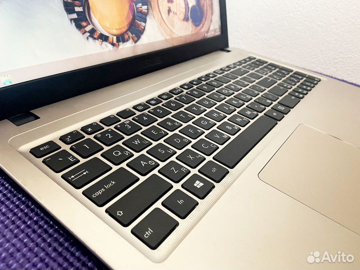 Свежий Ноутбук Asus 15.6 на SSD + Сумка