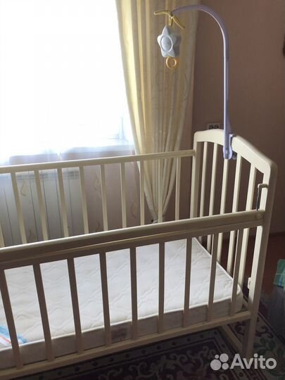 Детская кроватка