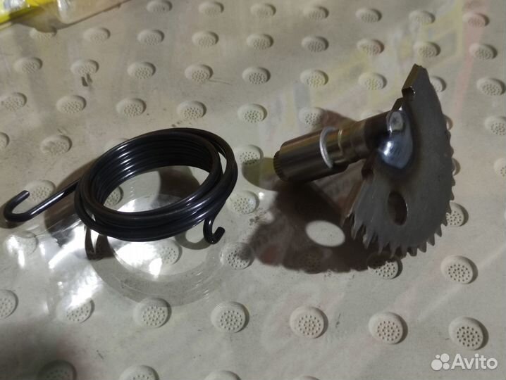 Вал кик-стартера на скутер