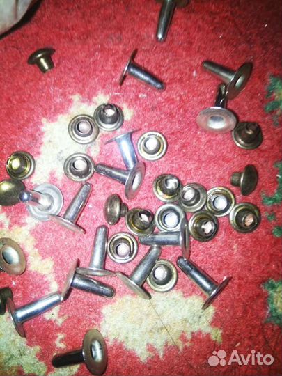 Ретро кнопки заклепки