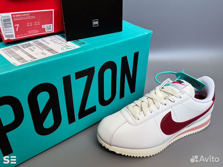 Оригинальные кроссовки Nike Cortez