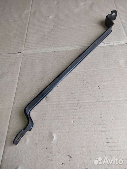 Крепление аккумулятора bmw e60