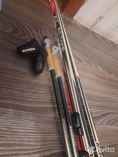 Лыжные ботинки, лыжи, палки