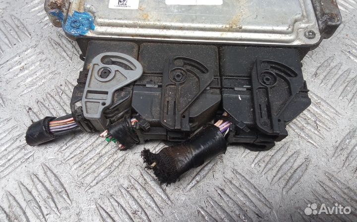 Б/У Б/У Блок управления двс 0281030577 opel