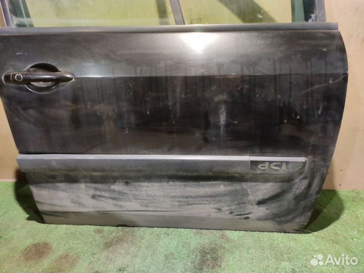 Дверь передняя правая Renault Scenic II (2003—2006