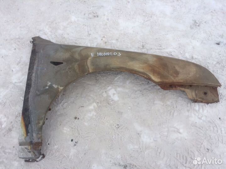 Крыло переднее правое Ford Mondeo III 2000-2007