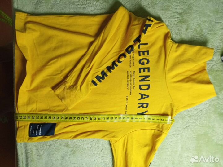 Свитера для мальчика 104р