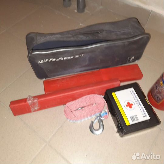 Аварийный комплект (набор водителя)