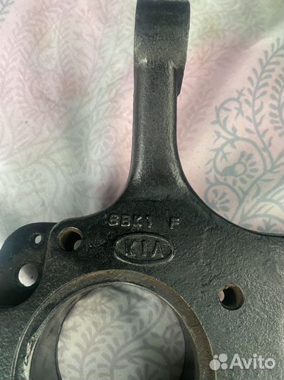 Правый передний кулак на сорено