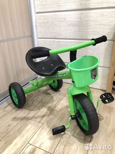 Трехколесный велосипед