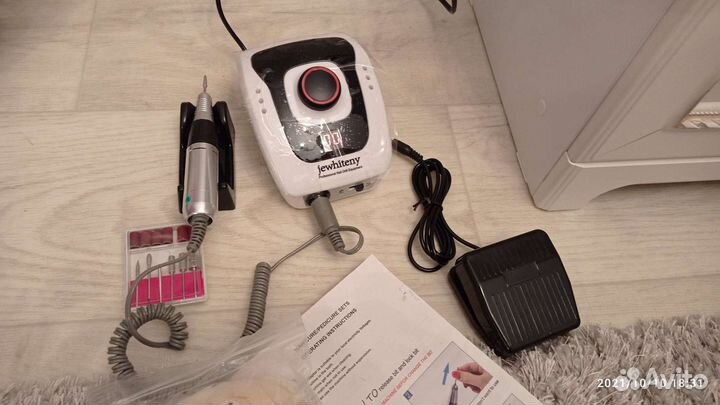 Аппарат для маникюра и педикюра