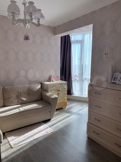 2-к. квартира, 80 м², 2/17 эт.