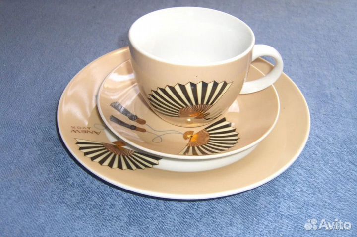 Чайный сервиз тройка от Эйвон