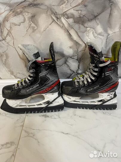 Хоккейные коньки bauer