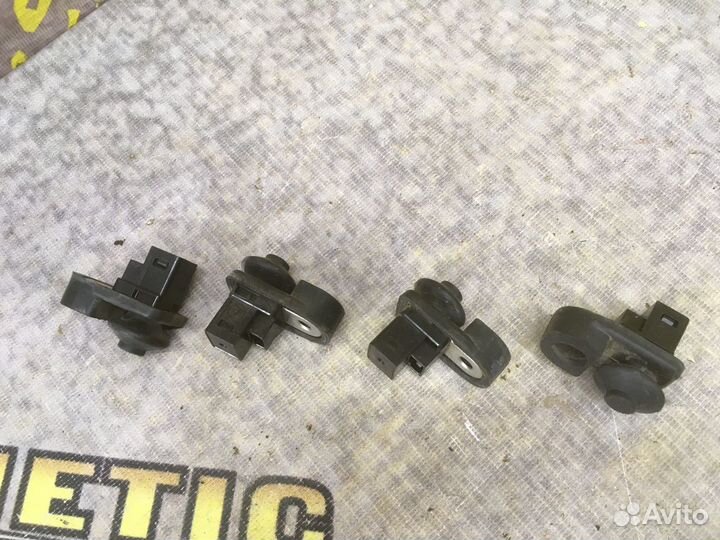 Концевой выключатель Концевик Субару Импреза G12