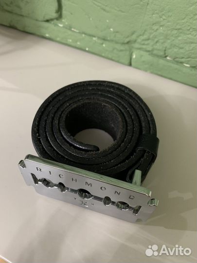 Мужской кожаный ремень