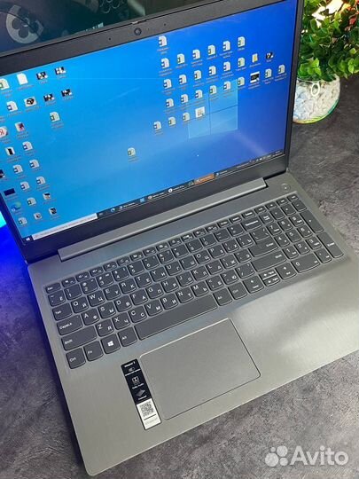 Ноутбук Lenovo 81W1 /AMD 3020e / 256GB SSD/4GB Ram