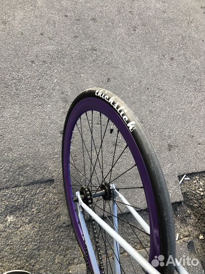 Велосипед Bearbike сингспид фикс