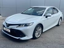 Toyota Camry 2.5 AT, 2020, 88 500 км, с пробегом, цена 2 950 000 руб.