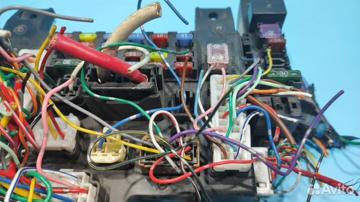 Блок предохранителей салонный Mitsubishi Lancer 10