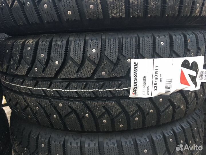 Bridgestone Ice Cruiser 7000S 225/60 R17 99T