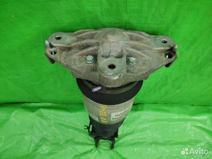 Стойка пневмо перед лев VW Touareg / Cayenne / Q7