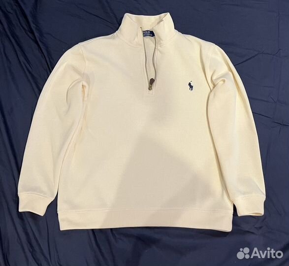 На руках Polo Ralph Lauren джемпер