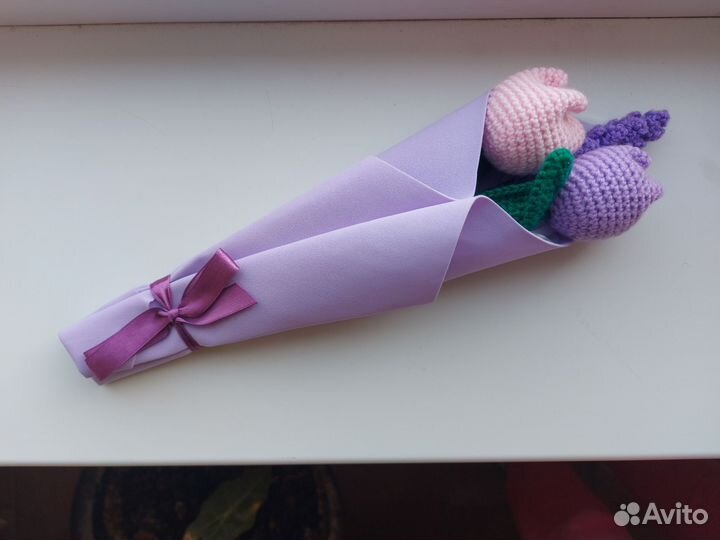 Цветы 8 марта вязаные