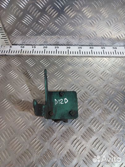 Кронштейн Volvo 20440180