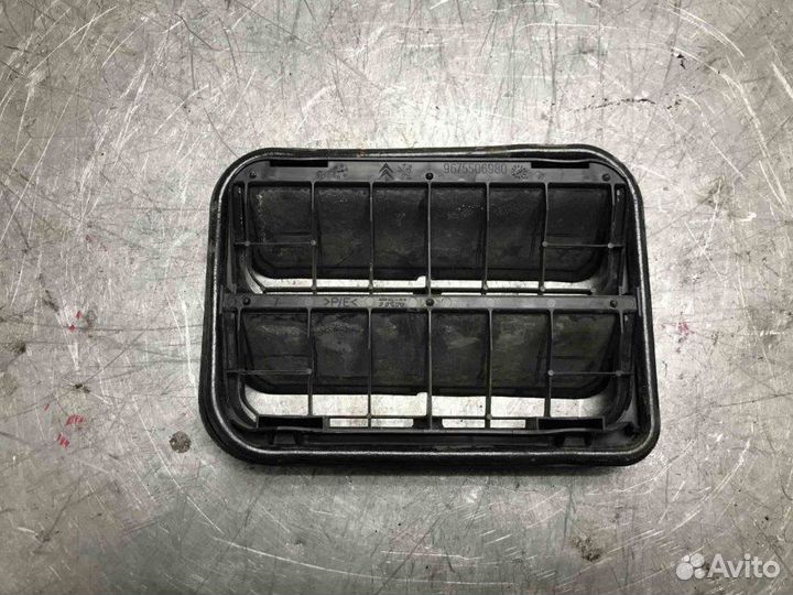 Решетка Citroen C4 Grand Picasso 2014