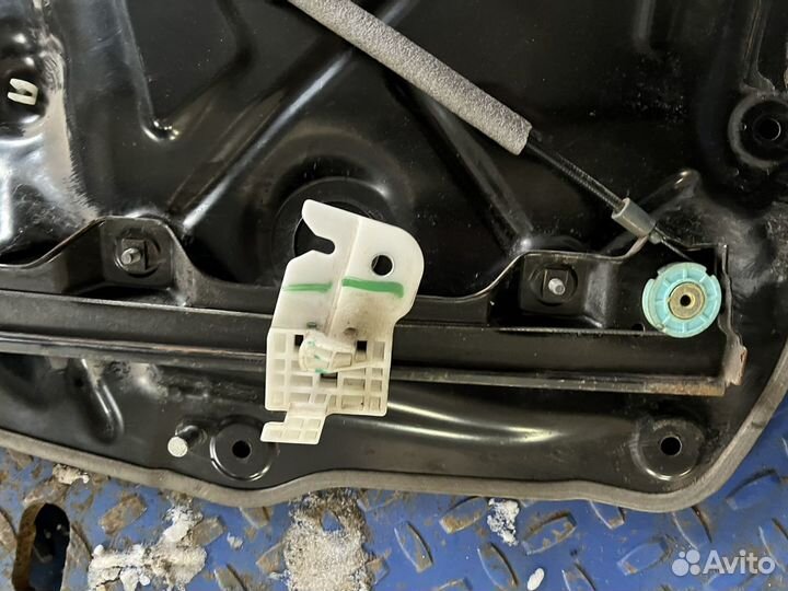 Стеклоподьемник передний правый Nissan X-trail T31