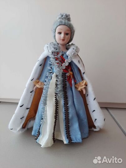 Кукла фарфоровая коллекционная