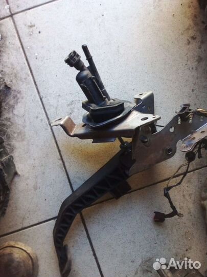 Ford focus 2 рабочий сцепления на педаль