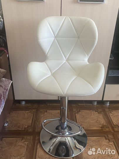 Барный стул