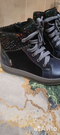 Ботинки демисезонные для девочки 27 размер лель