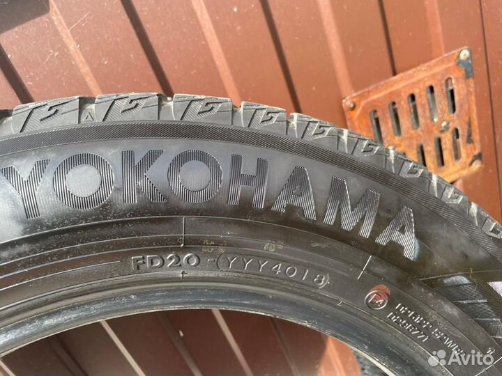 Yokohama Ice Guard IG60 205/60 R16